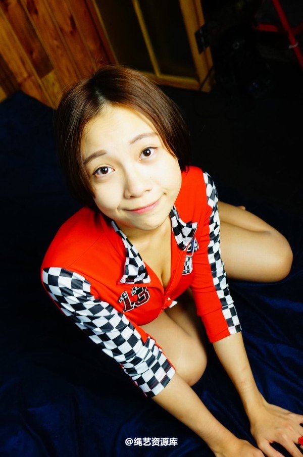 dk13美束馆 - 9.16-小仙儿赛车女郎-B120P 第 43 张图片