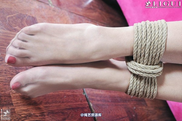 丽柜美束 - 2013-05-14 Model 安娜 第 18 张图片