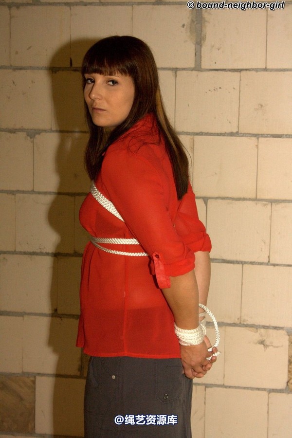 bound-neighbor-girl - Susan - Tied up in the Attic 1 第 4 张图片