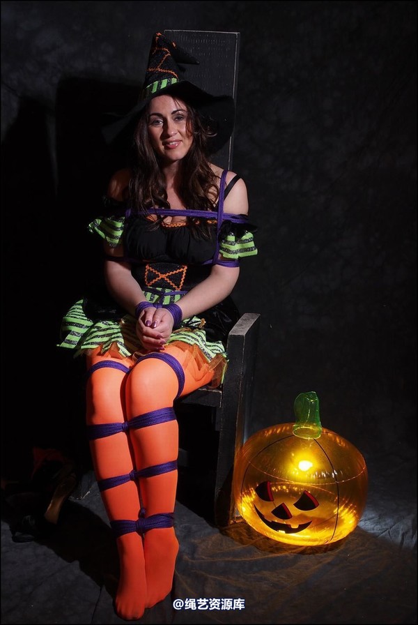 simplytied - Halloween special 第 32 张图片