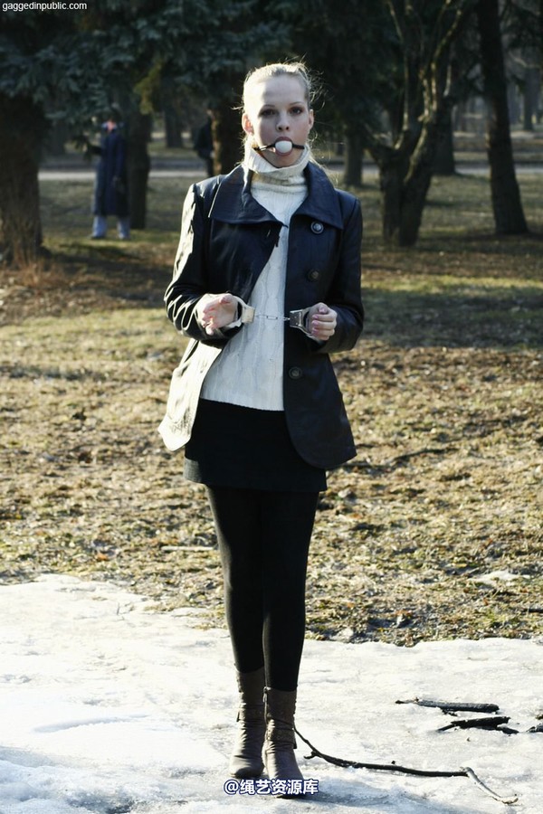 gaggedinpublic - gip055 第 23 张图片