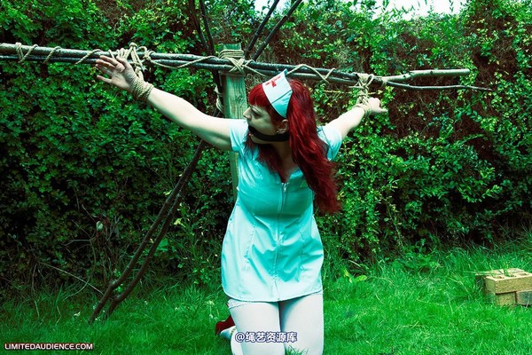 limitedaudience - 2009 raevan slaves direct nurse 第 8 张图片