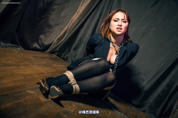 limitedaudience - 2014 ammalia tied and chained 2 第 2 张图片
