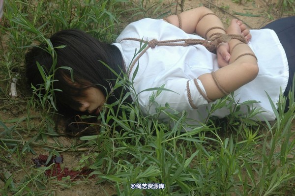 mj影视 - 血的代价执行刑场 失禁战栗2013-08-26 第 55 张图片