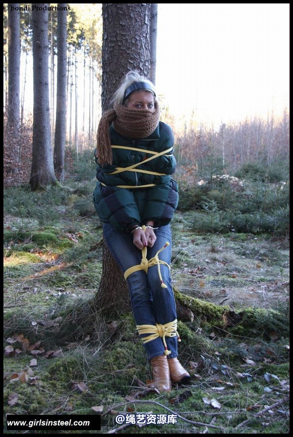 girlsinsteel - In the forest 第 47 张图片