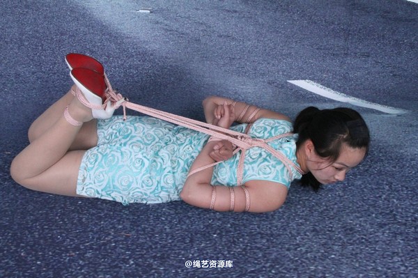 胜景山庄 - 142-马路上被捆住 第 35 张图片