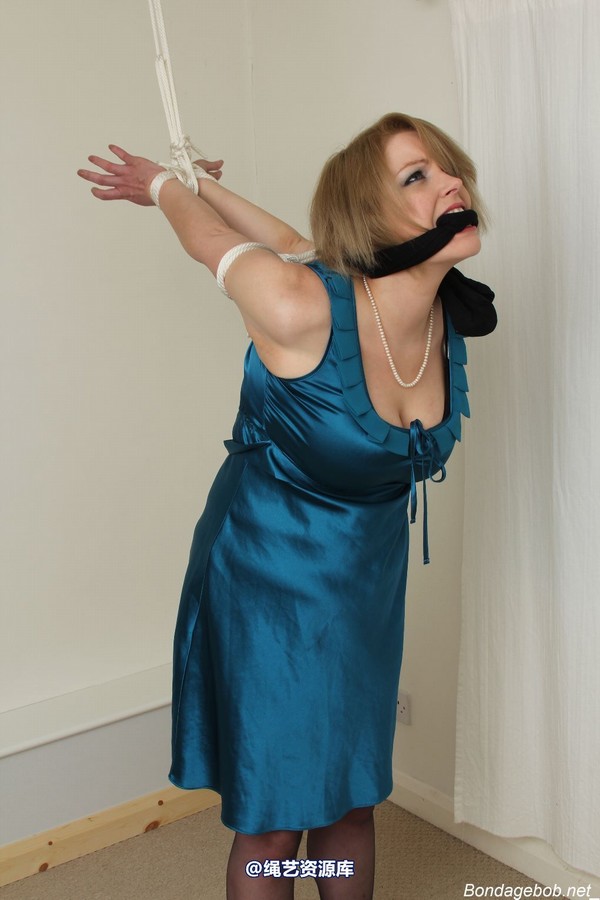 bondagebob - Temptress Kate Pantyhose gag 第 157 张图片