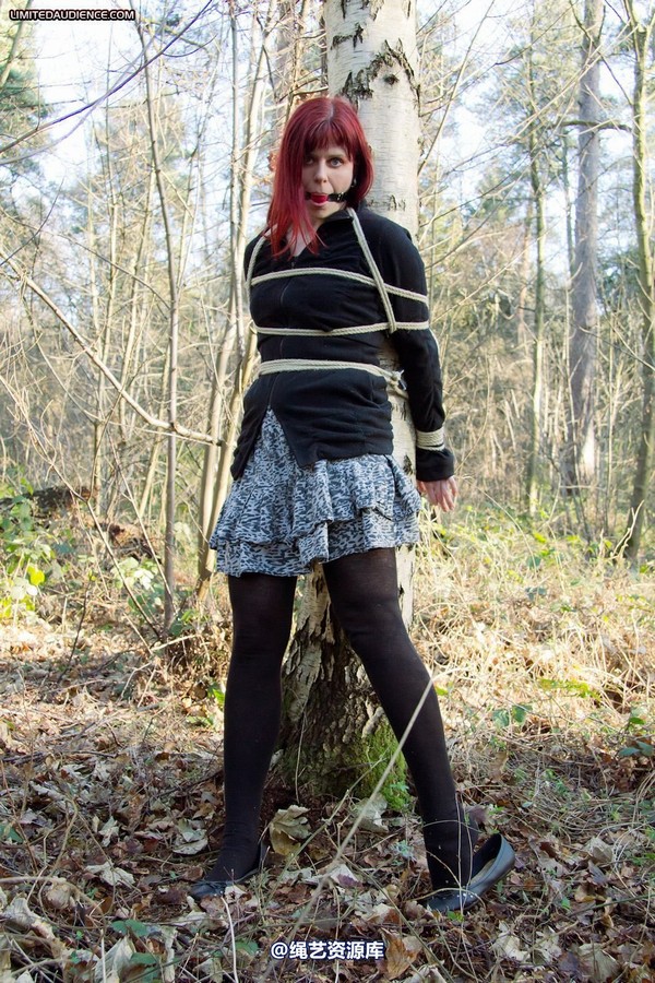 limitedaudience - 2012 scarlett stuck in the woods 2 第 13 张图片