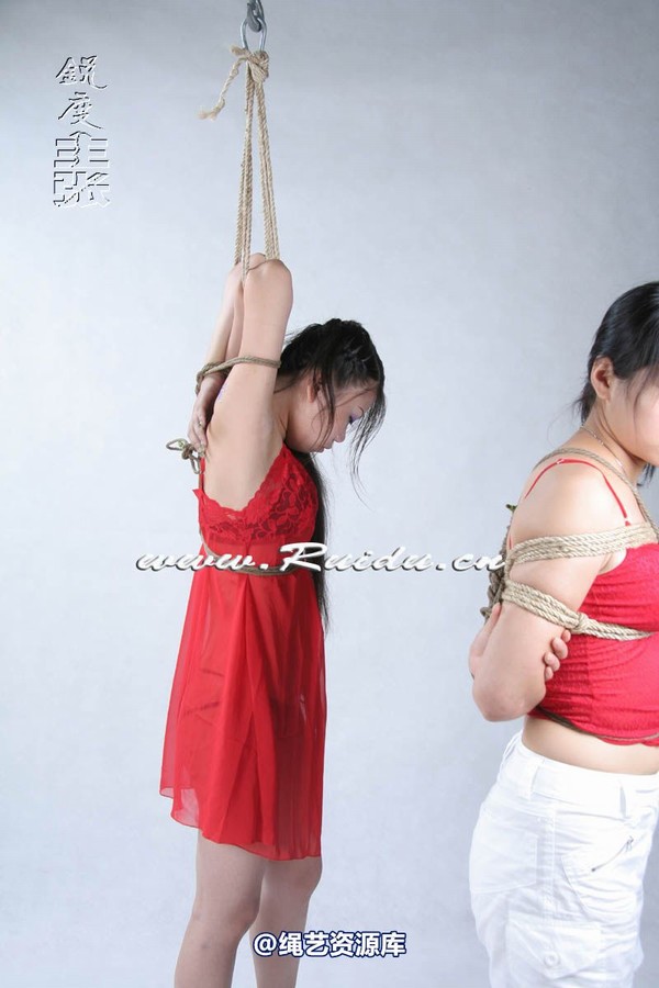 锐度主张 - 婷婷和嫣儿KB悬吊 第 44 张图片