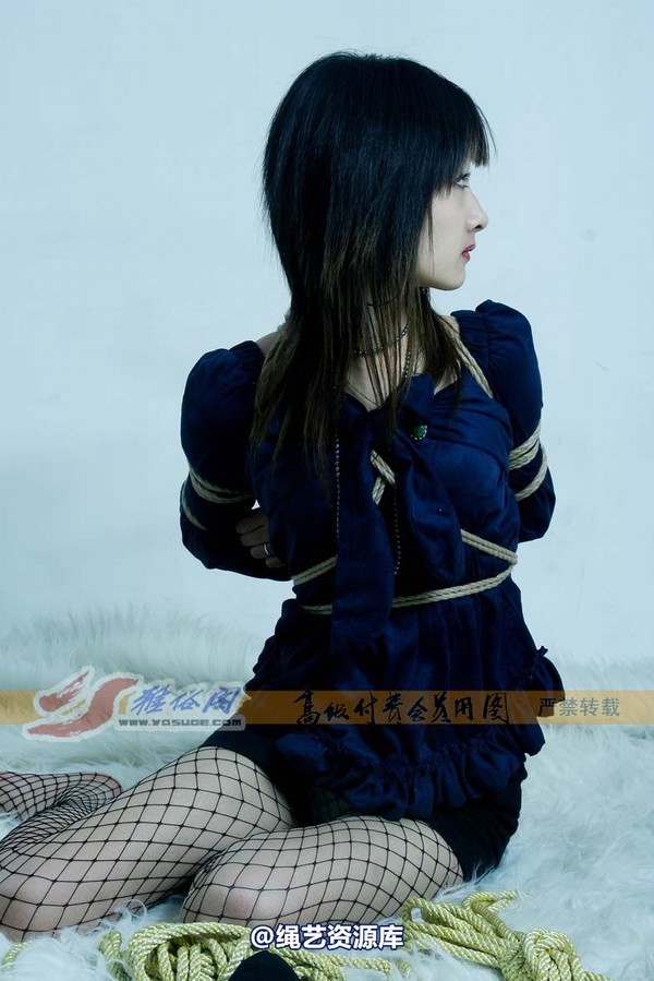 雅俗阁 - 20070404雪儿制服 第 25 张图片
