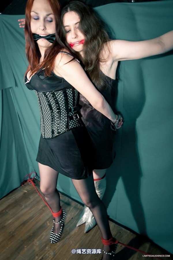 limitedaudience - 2012 catya elyssia captives together 第 15 张图片