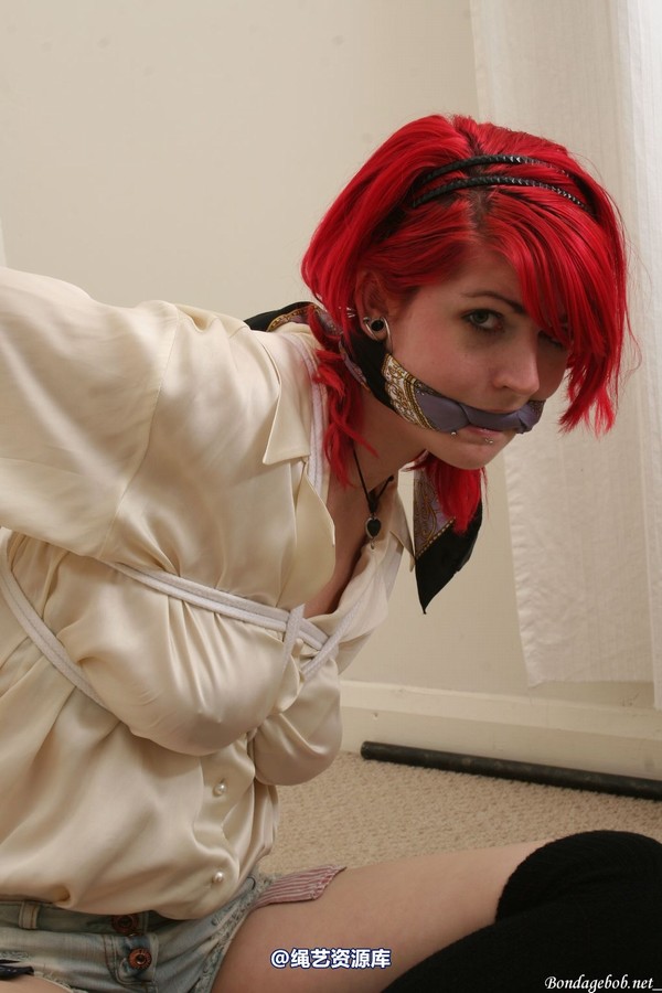 bondagebob - Emma J Black That pirate look! 第 39 张图片