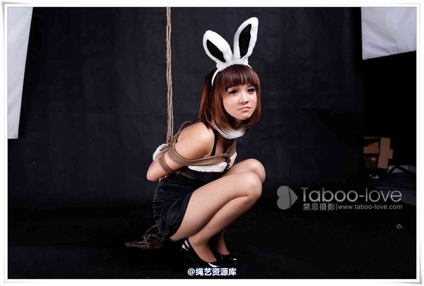 禁忌摄影 - No.033 可�� 可�访妹眯⊥门�郎 第 9 张图片