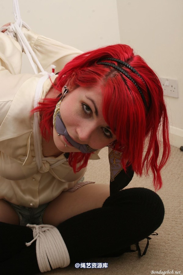 bondagebob - Emma J Black That pirate look! 第 77 张图片