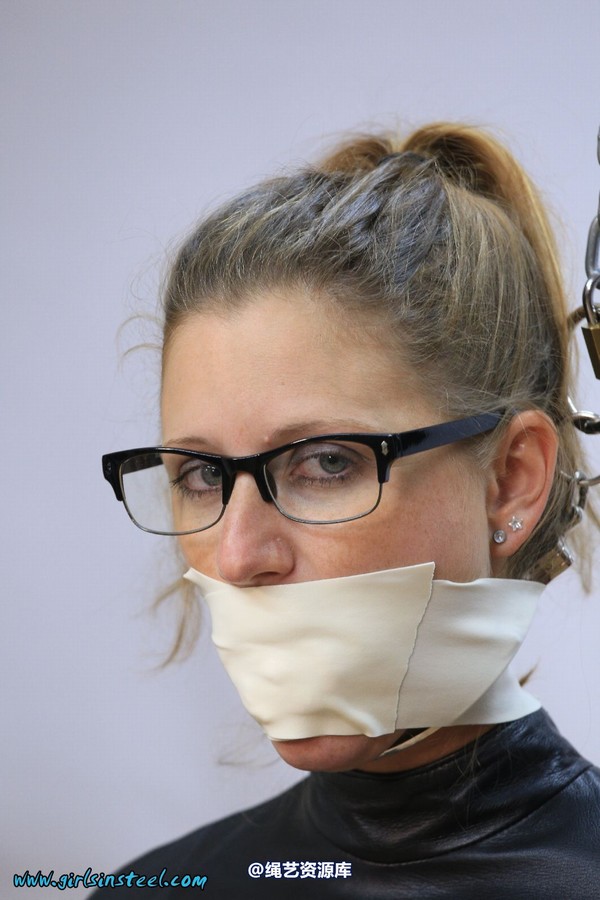 girlsinsteel - Leather lady Sophia cuffed and gagged 第 53 张图片