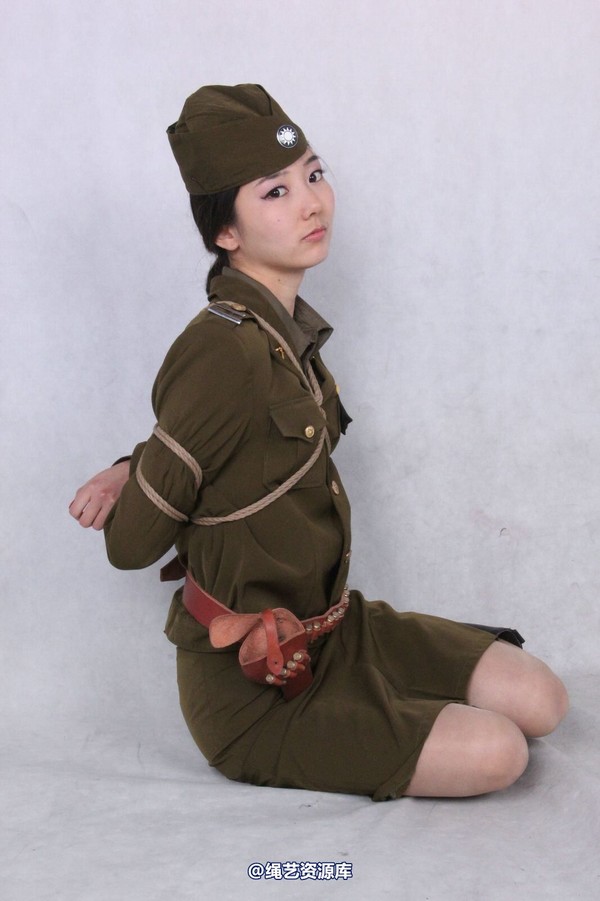 胜景山庄 - 230-惠丽军统服 第 5 张图片
