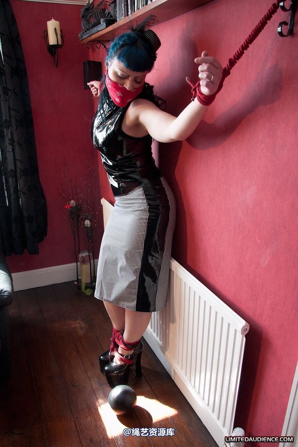 limitedaudience - 2011 raevan at her captor s mercy 第 7 张图片