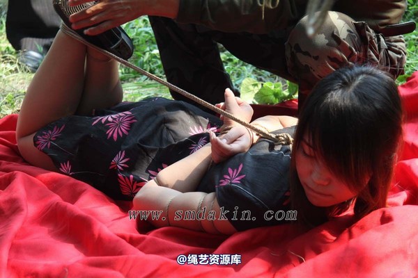 锐度主张 - 第六届锦绣江南-黑旗袍驷马模特：静姝 第 22 张图片