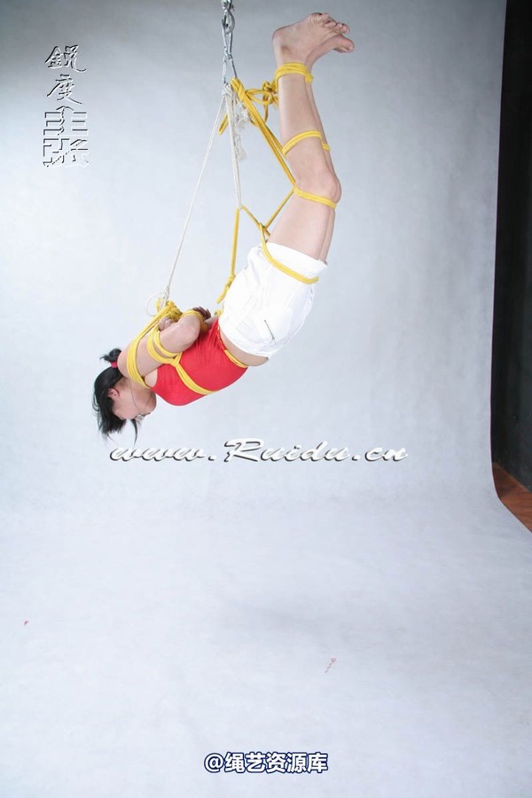 锐度主张 - 婷婷和嫣儿KB悬吊 第 302 张图片