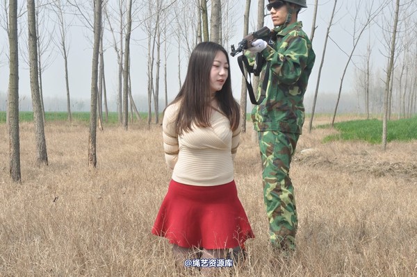 mj影视 - 车模梅晓雯 第 243 张图片