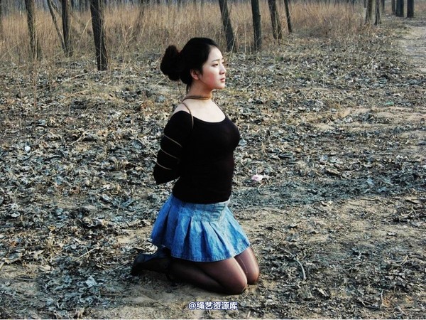 mj影视 - 2013-3-4陈沫踏青 黑丝美女最终的不归路 第 432 张图片