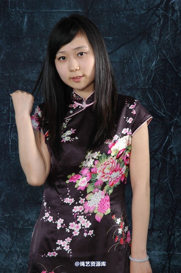 唯美之家 - 婉儿黑旗袍 第 78 张图片