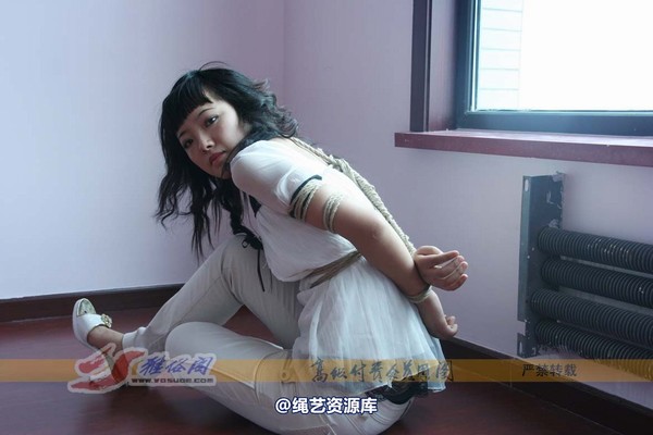 雅俗阁 - 20071206雅绪冷艳休闲装 第 22 张图片