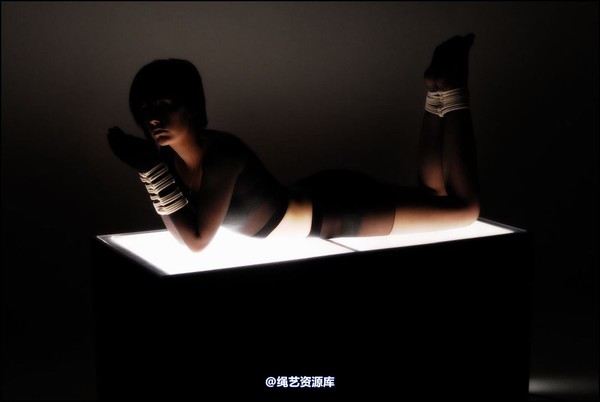 simplytied - Light box 第 13 张图片