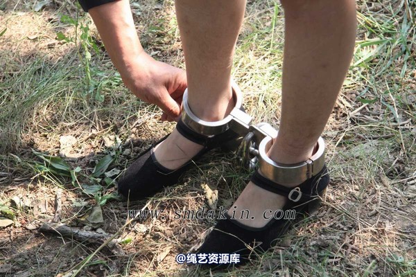 锐度主张 - 第六届锦绣江南-金属镣铐模特：玲玲 第 12 张图片