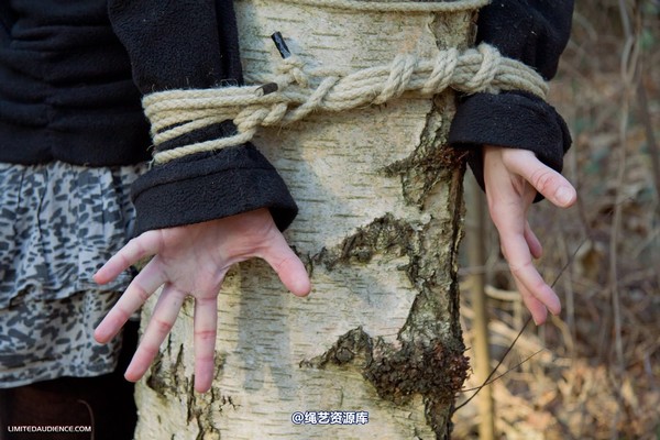 limitedaudience - 2012 scarlett stuck in the woods 第 17 张图片