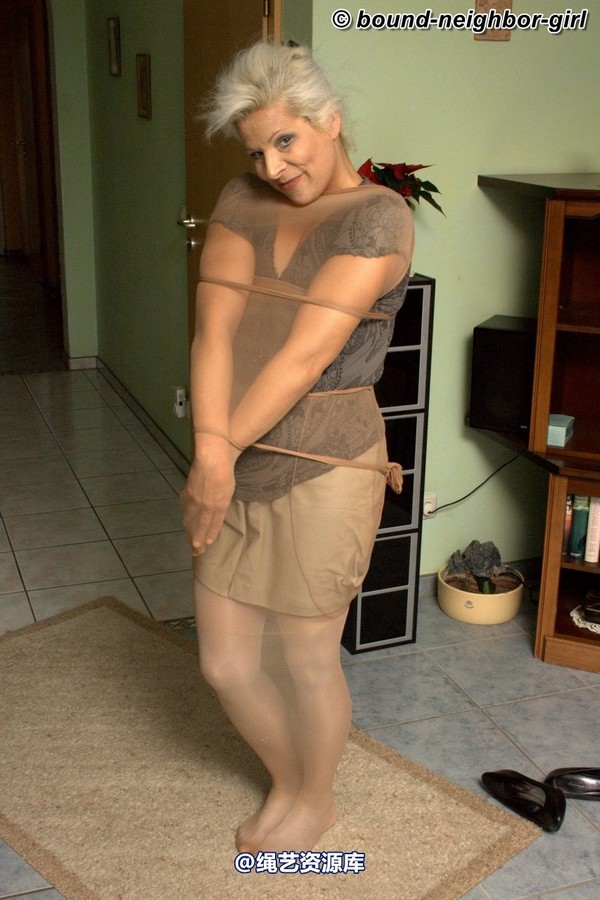bound-neighbor-girl - Elena - Tied at home 3 第 19 张图片