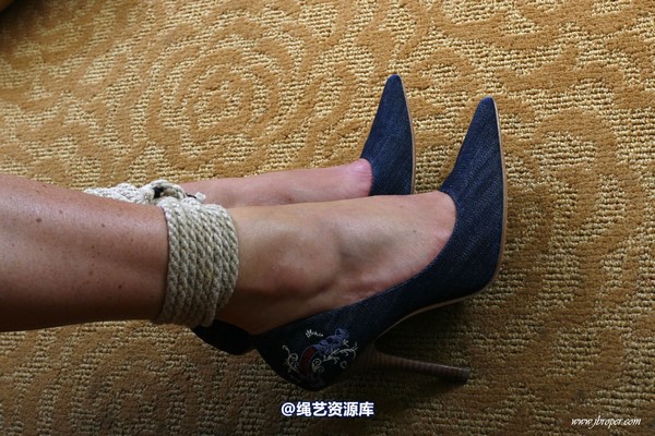 jbroper - Christina Carter 2010-5 第 75 张图片