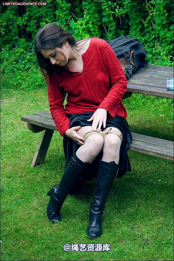 limitedaudience - 2008 catya picnic interrupted self bondage 第 6 张图片
