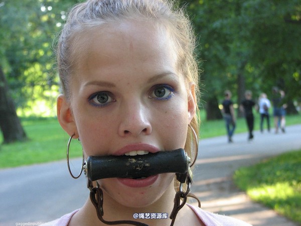 gaggedinpublic - gip070 第 49 张图片