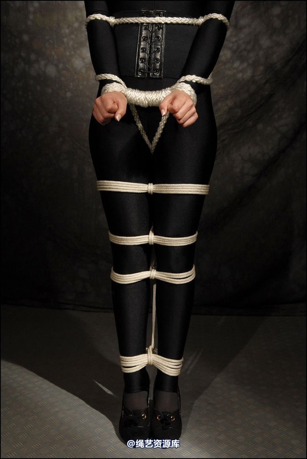simplytied - C in Black cat again 第 13 张图片