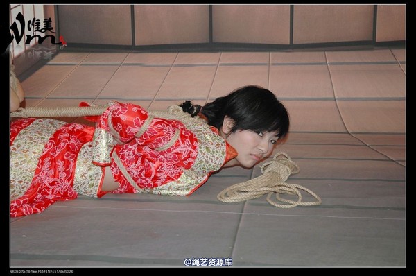 唯美之家 - 08-05-29盈盈汉服-护士装 第 230 张图片