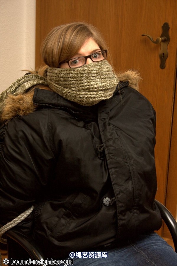 bound-neighbor-girl - Guest Melissa - Wintry robbery 第 51 张图片