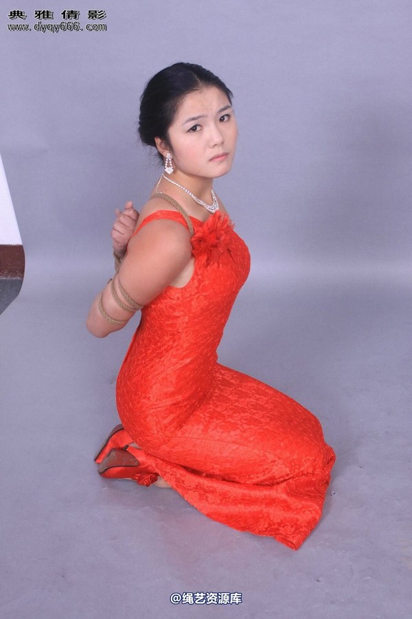典雅倩影 - 033-捆绑惜荷更艳丽 第 8 张图片