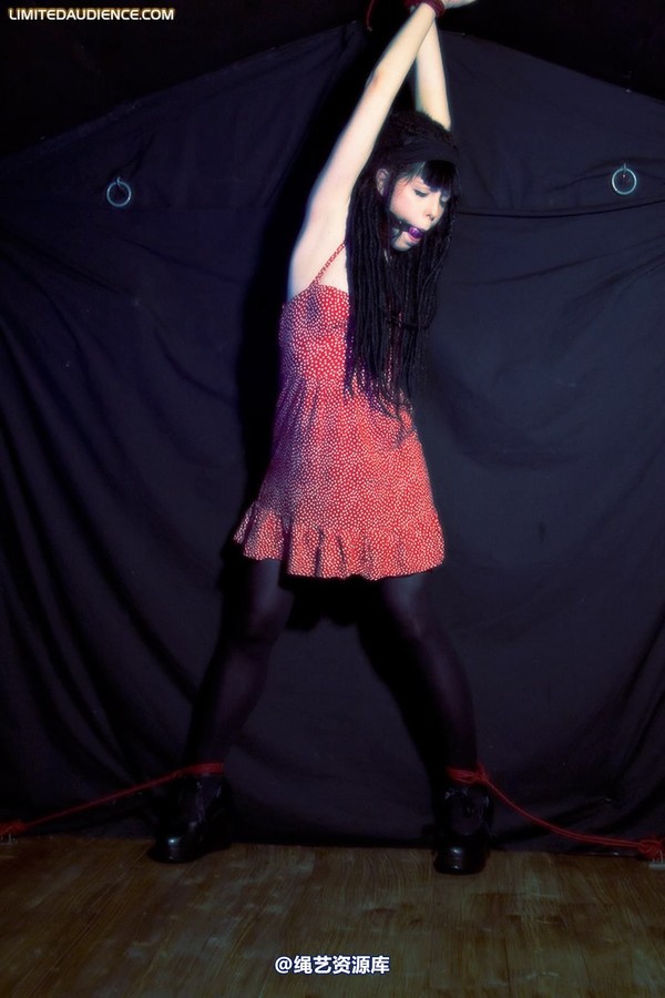 limitedaudience - 2009 lex eleven all alone 第 7 张图片