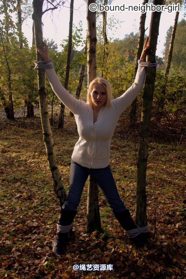 bound-neighbor-girl - Bambi - Tied up in the autumn woods Part 2 第 7 张图片