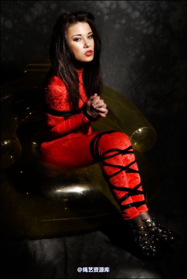 simplytied - Red on Yellow 第 9 张图片