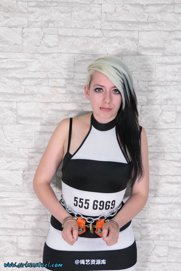 girlsinsteel - High Security cuffs 第 47 张图片