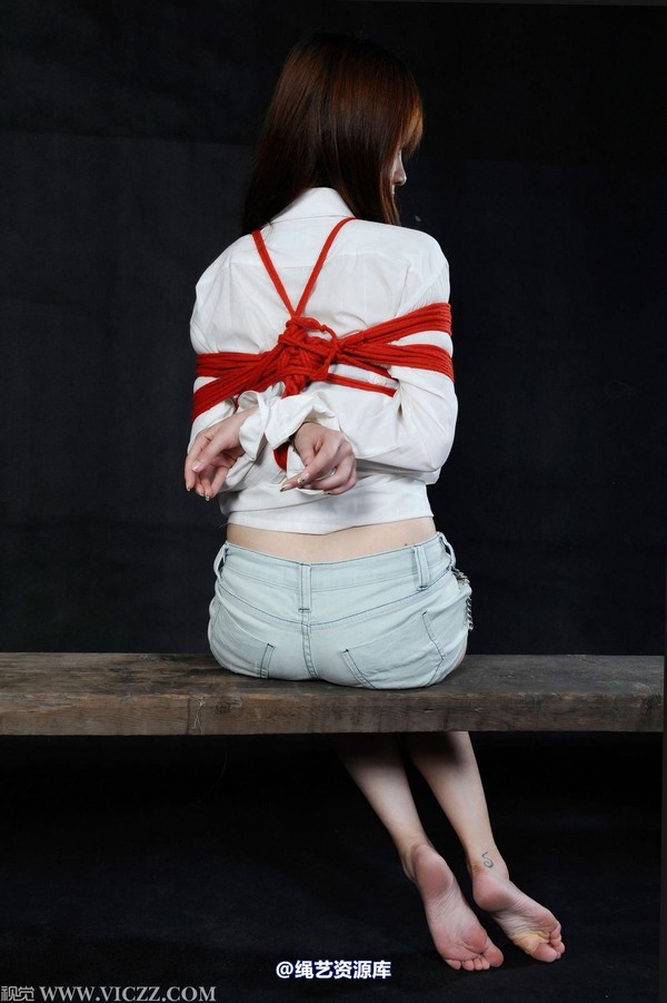 赤足者 - 杉杉2013-1 第 21 张图片