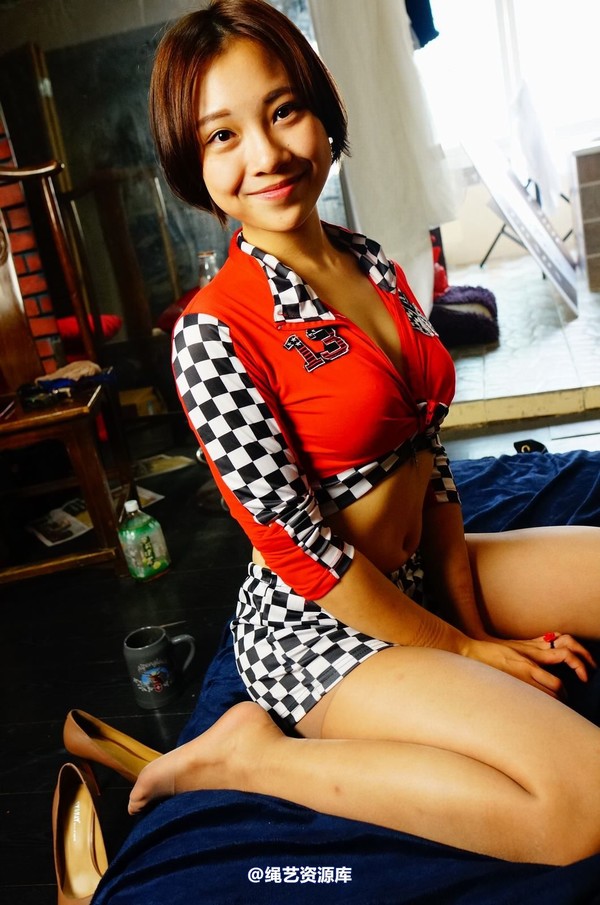 dk13美束馆 - 9.16-小仙儿赛车女郎-A120P 第 28 张图片