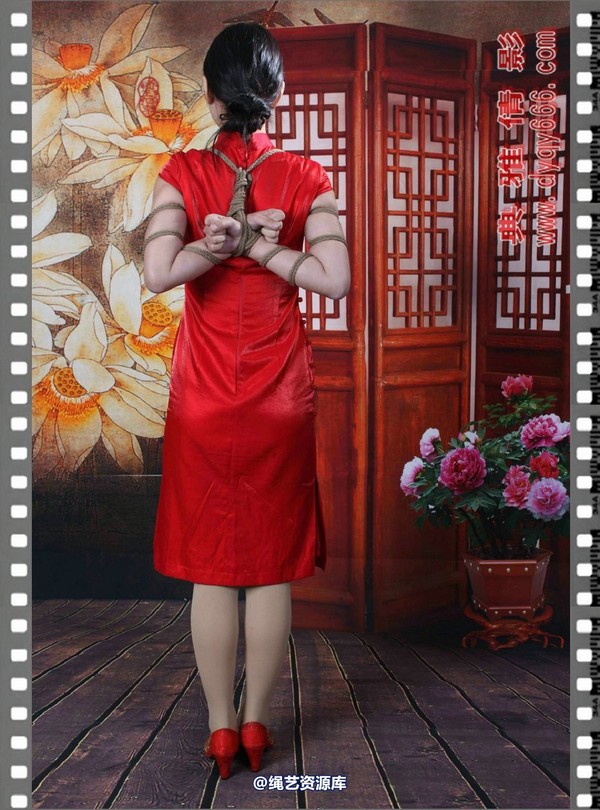 典雅倩影 - 223-映寒红旗袍 第 30 张图片