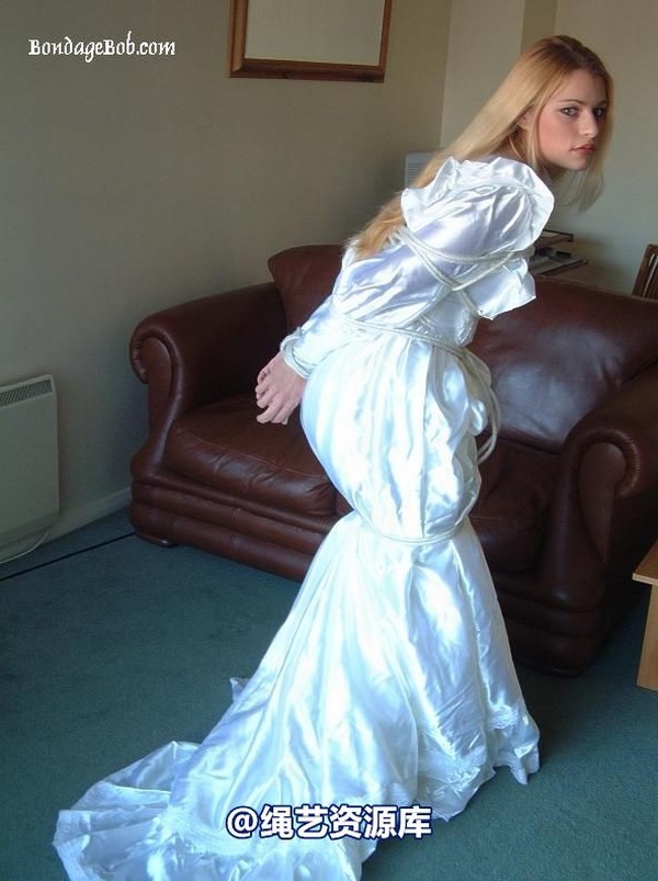 bondagebob - Linda Murray The wedding day 1 第 24 张图片