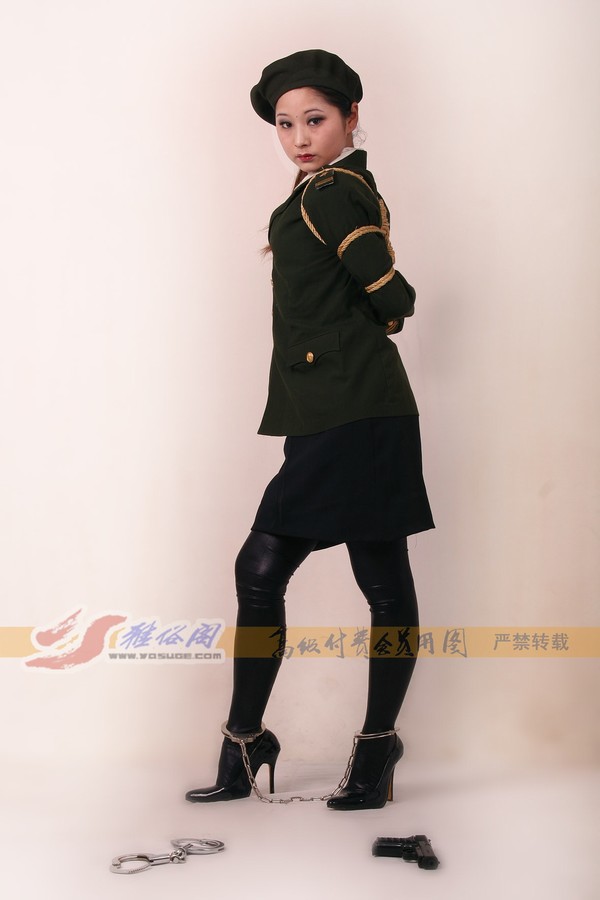雅俗阁 - 20060422雅思警服(2) 第 5 张图片