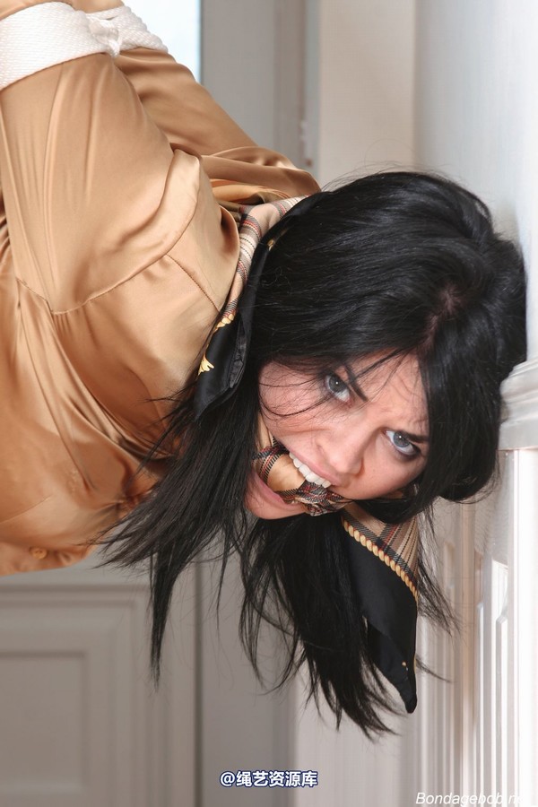 bondagebob - Monica Harris Strict Strappado 第 13 张图片