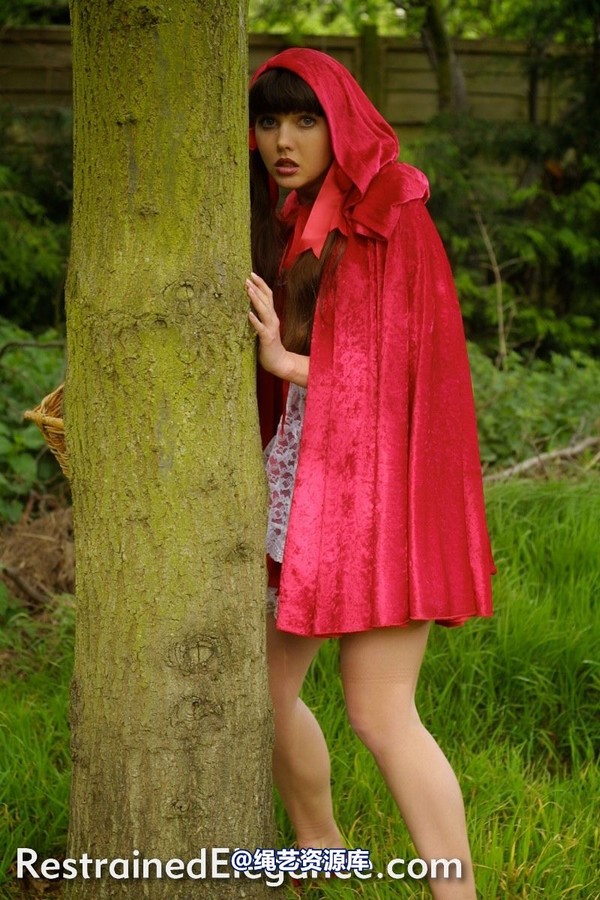 restrainedelegance - Red Riding Hood 第 10 张图片