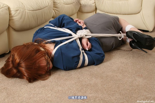 bondagebob - Scarlot Rose Box hogtie 第 146 张图片